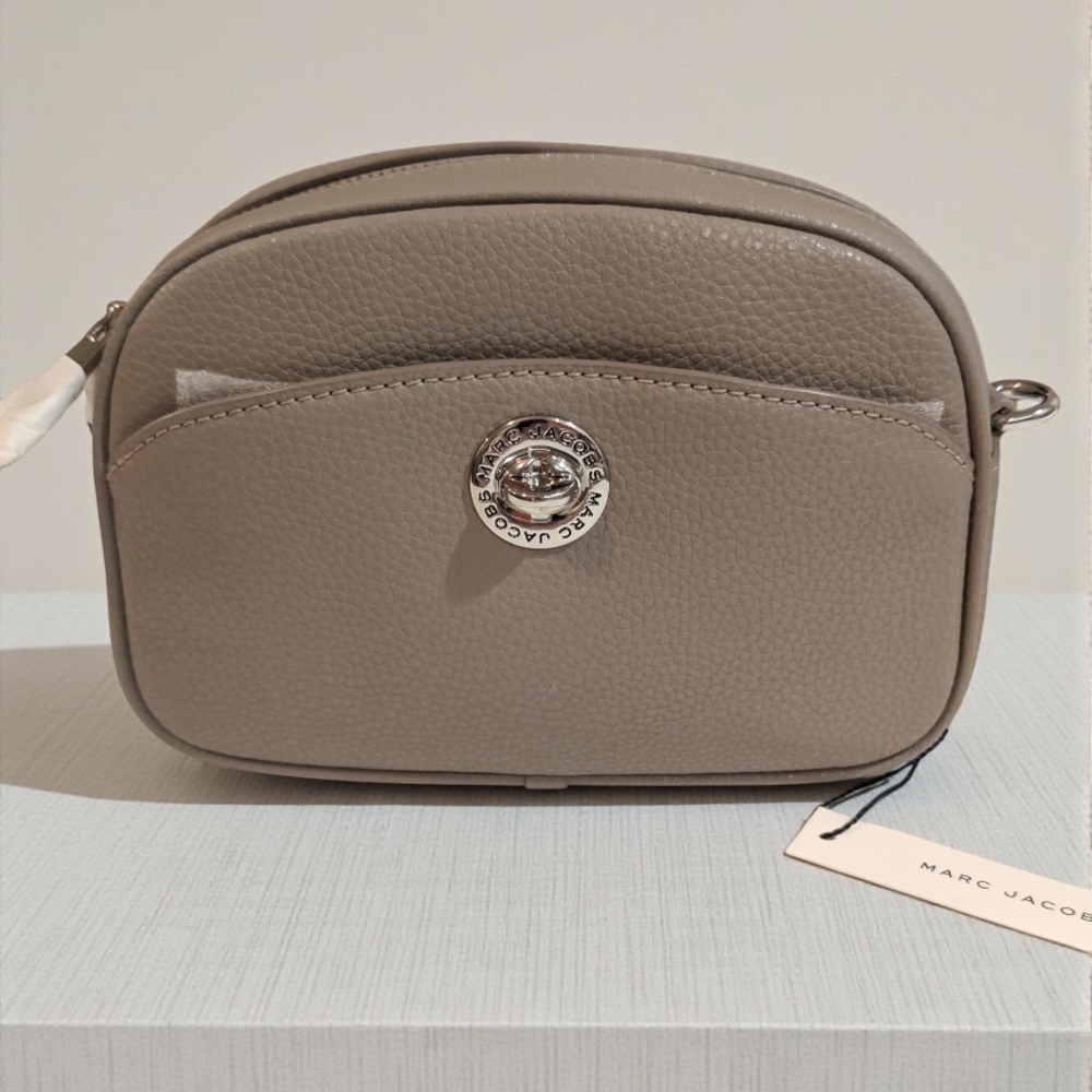 NWT Marc Jacobs Taupe Leather Crossbody Bag - Picture 4 of 10